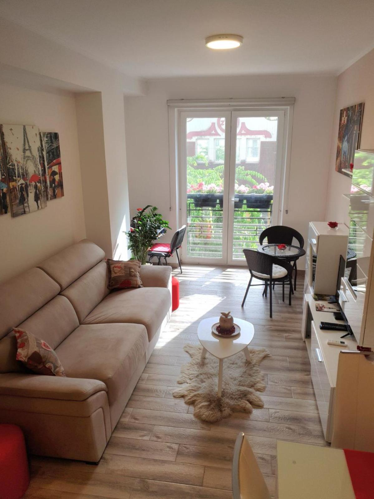 Apartment Rea Subotica Esterno foto