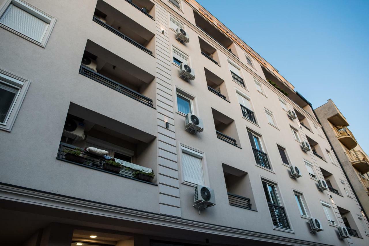 Apartment Rea Subotica Esterno foto
